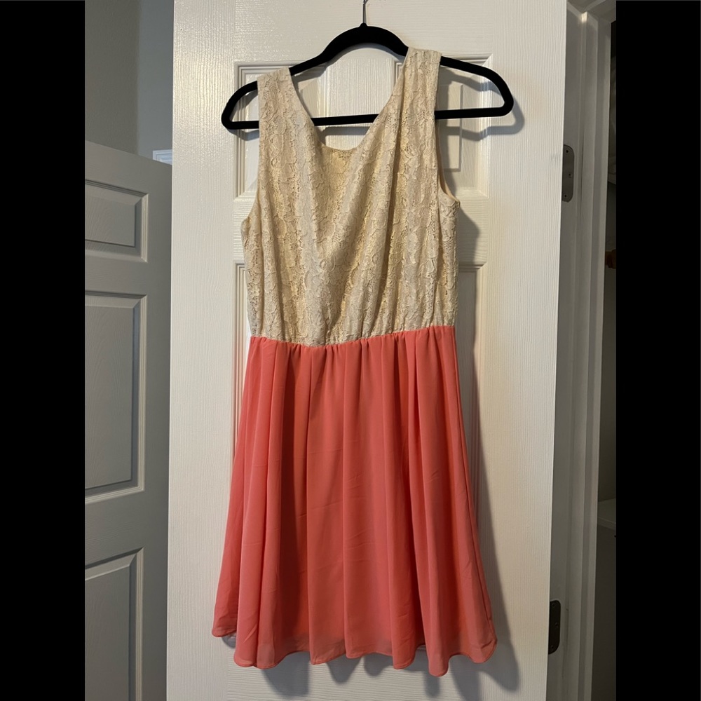 dina be Size Large Pink and Cream/Gold Mini Dress